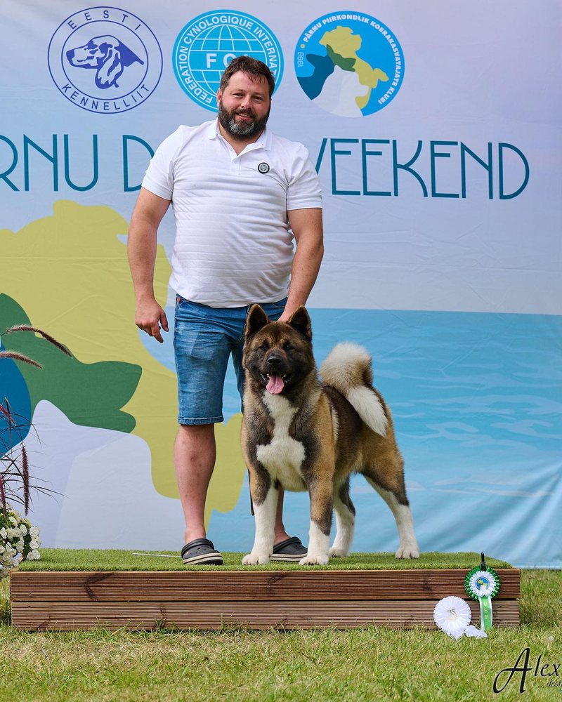 Oleg Narusson with Dreamberry Uma Turman at Pärnu Dog Weekend
